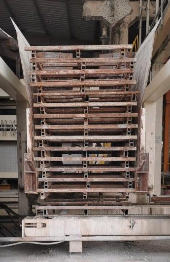 Termite Resistant Tray Station AAC Block Cutting Machine